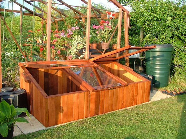Basic Wooden Box Greenhouse
