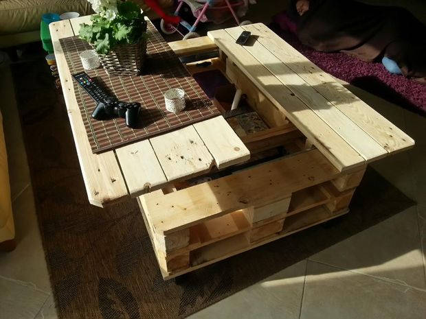 Multifunction Pallet Coffee Table With Storage