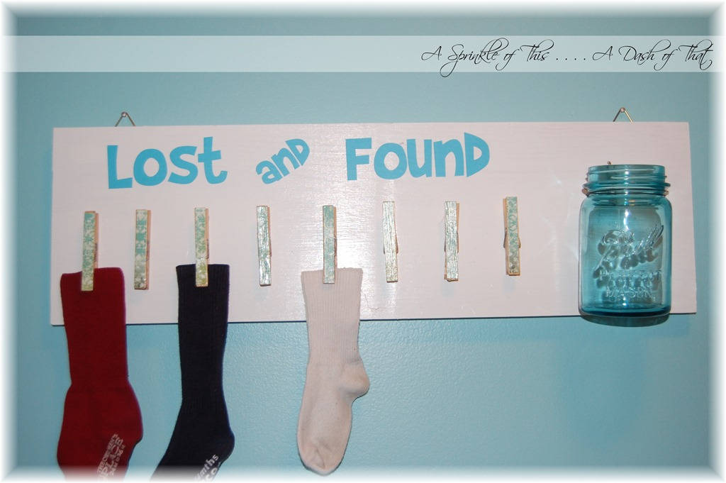 Laundry Room Lost and Found Sign