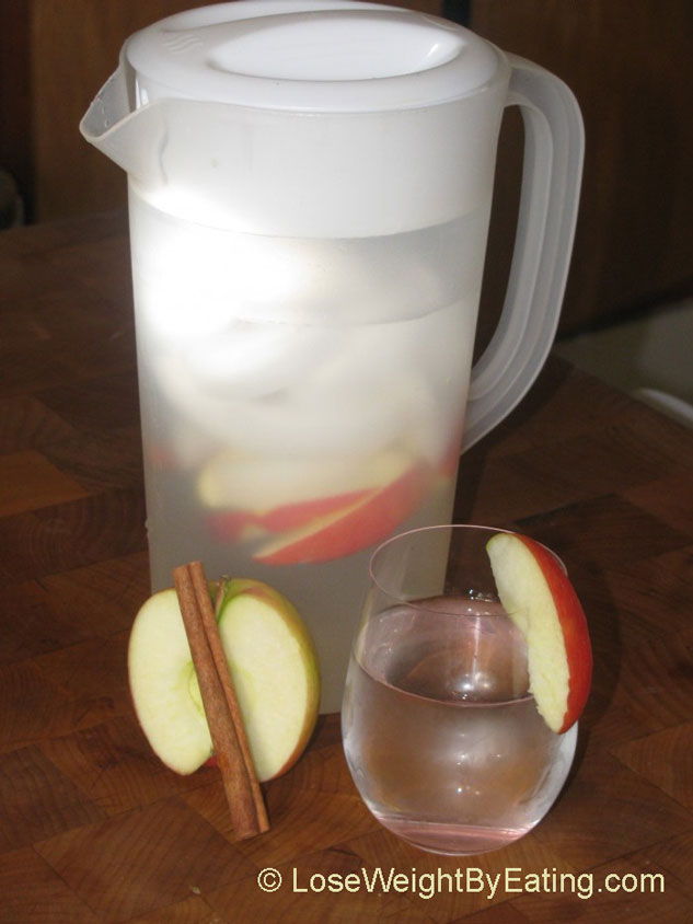 Apple Cinnamon Water