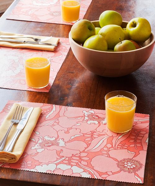 Easy-care Place Mats