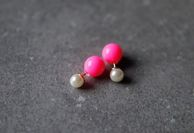 Mise en Dior Stud Earrings