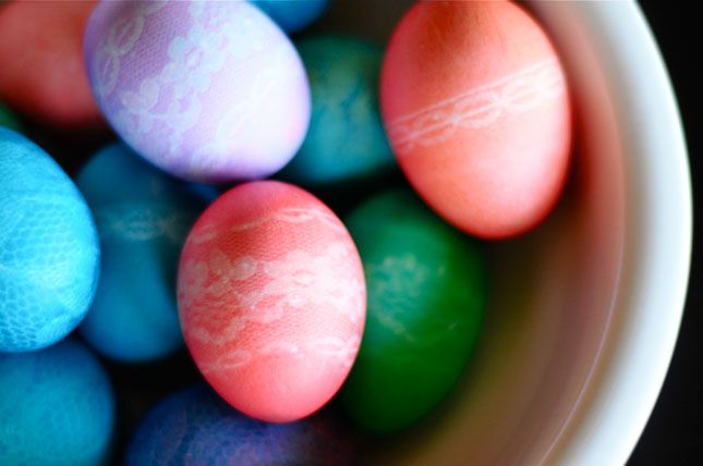 Lace Patterned Easter Eggs
