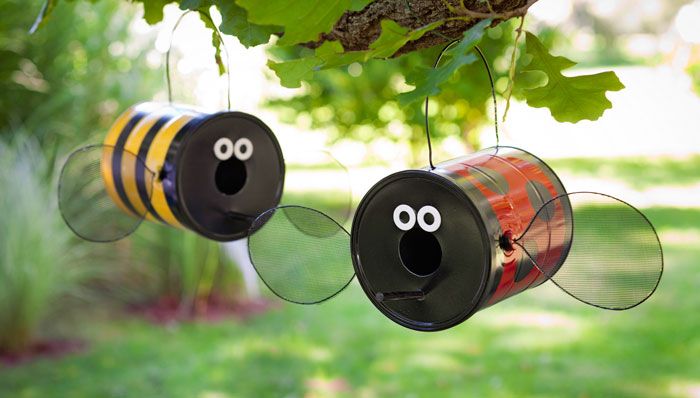 Bug-Shaped Birdfeeder