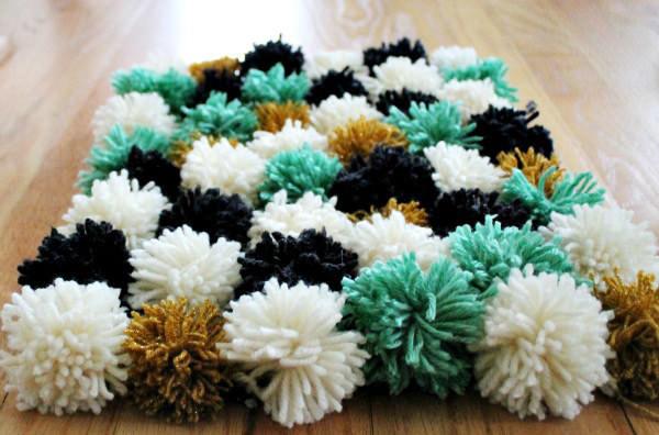 Pom Pom Rug