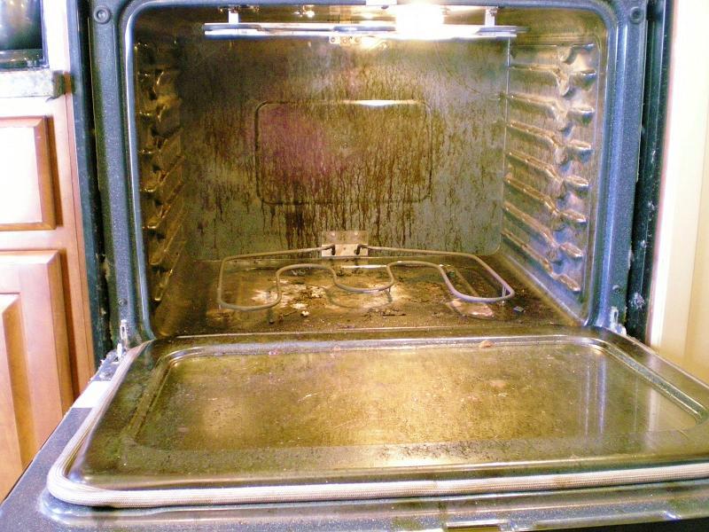 Clean Greasy Ovens With A Homemade Cleaner
