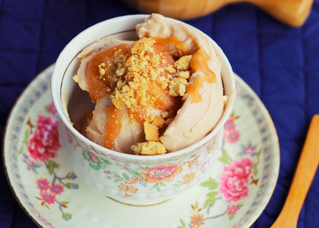 Salted Caramel Frozen Yogurt