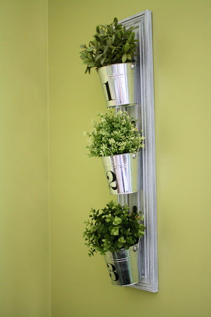 Vertical Hanging Buckets