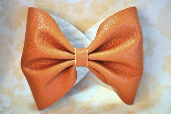 Leather Bow Bracelet