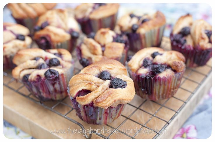Blueberry Pull-Apart Buns