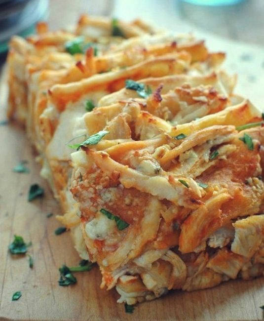 Buffalo Chicken Pull-Apart Bread