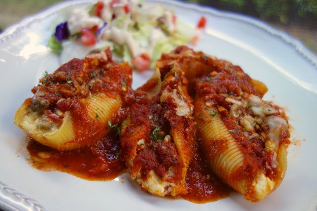 Pizza Stuffed Shells
