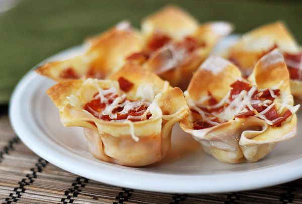 Hot Pizza Dip Bites