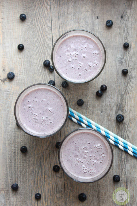 Blueberry Pineapple Oatmeal Smoothie