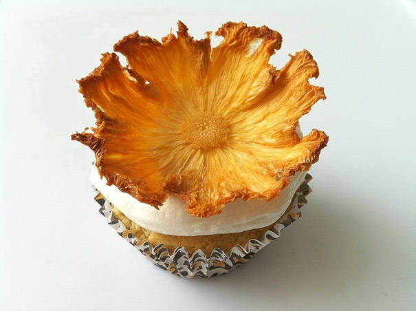 Dried Pineapple Flowers