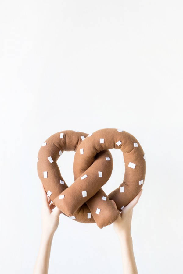 Pretzel Pillow