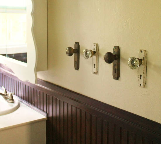 Old door Knobs to Hang Towels in Bathroom