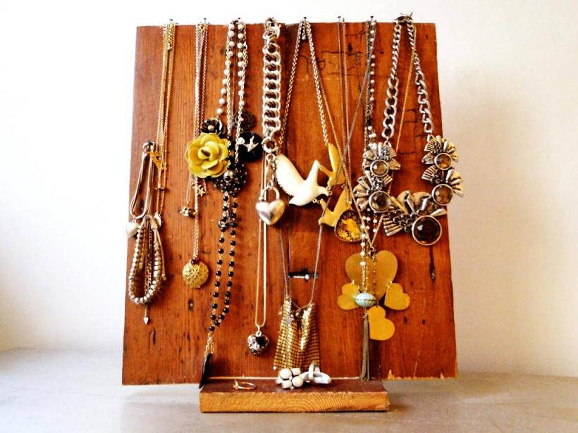 Floorboard Jewelry Stand