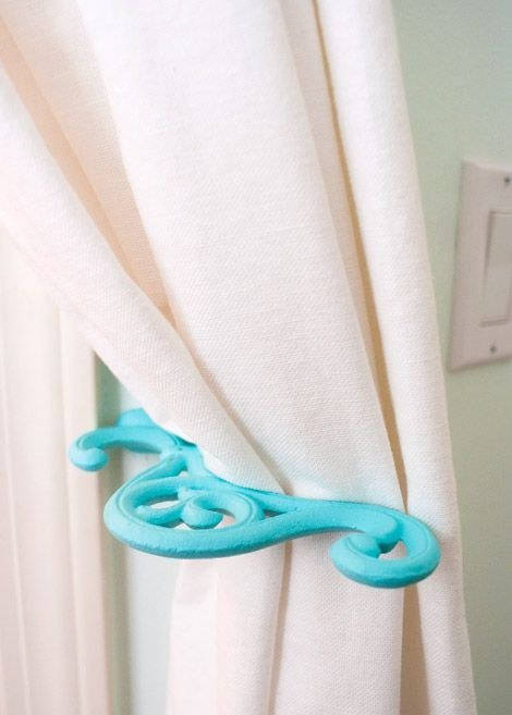 Plant Hanger as Curtain Hook