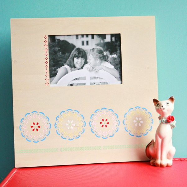 Fast and Easy Stenciled Frame