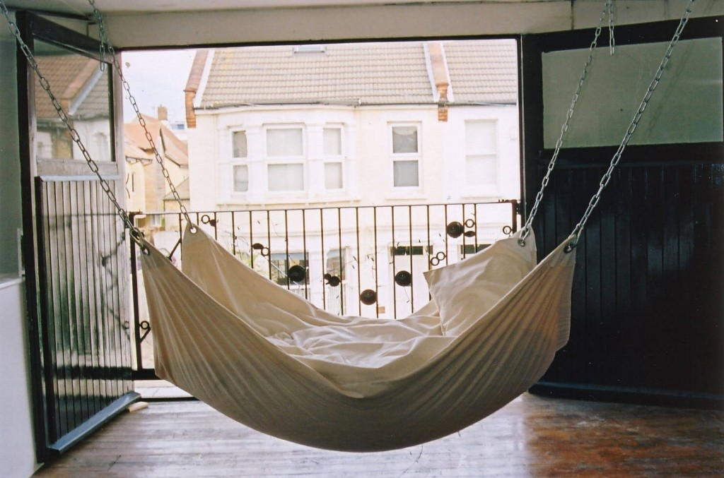 A hammock lounge bed