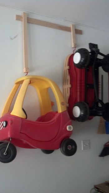 Adjustable Hanging Garage Storage System