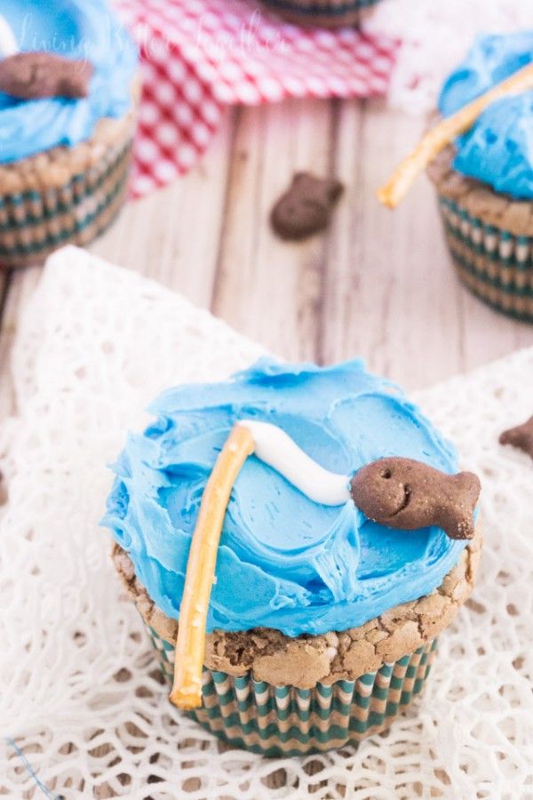 Goin' Fishing Brownie Cupcakes