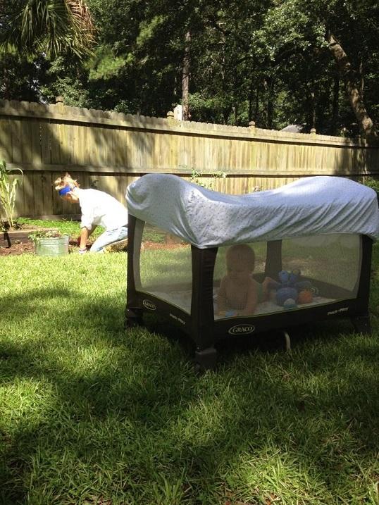 Avoid baby eaten by mosquitoes by putting a crib sheet on top