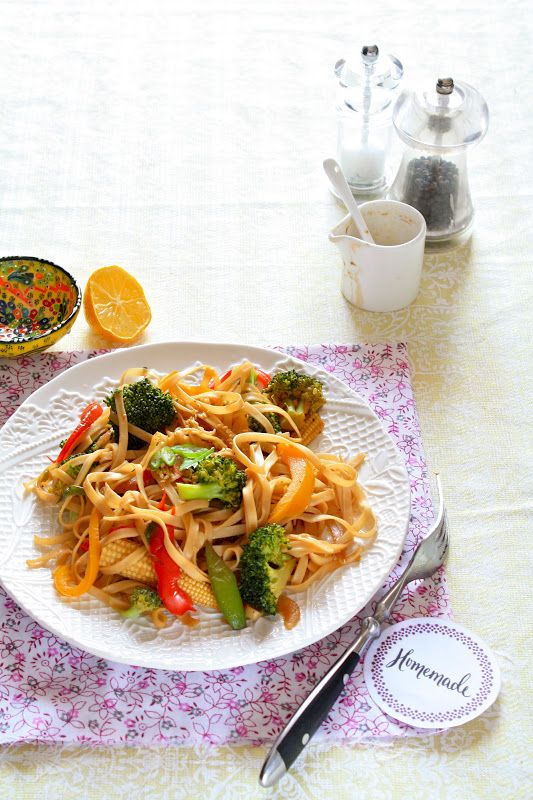 Spicy Noodle Stir-Fry with Vegetables