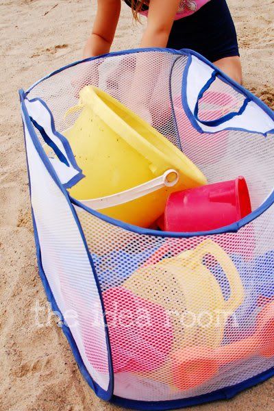 Use mesh expandable laundry bag for sand toys