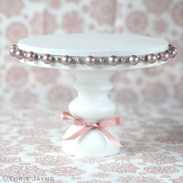 Pearl Embellished Cake Stand