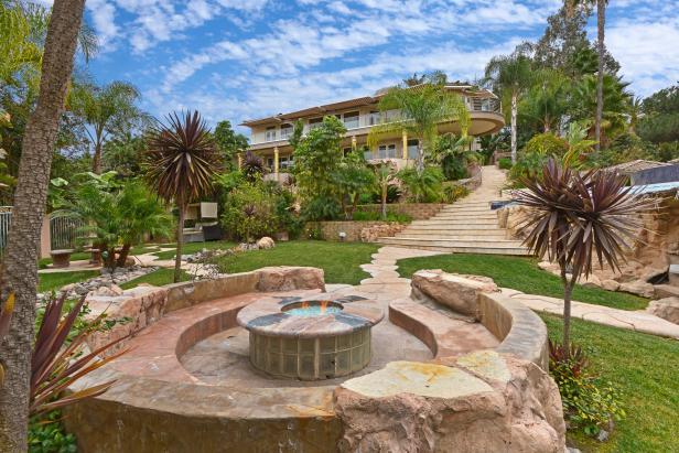 Contemporary Cozy Fire Pit