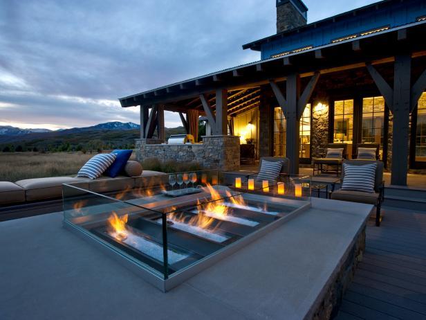 Modern Fire Pit and Deck