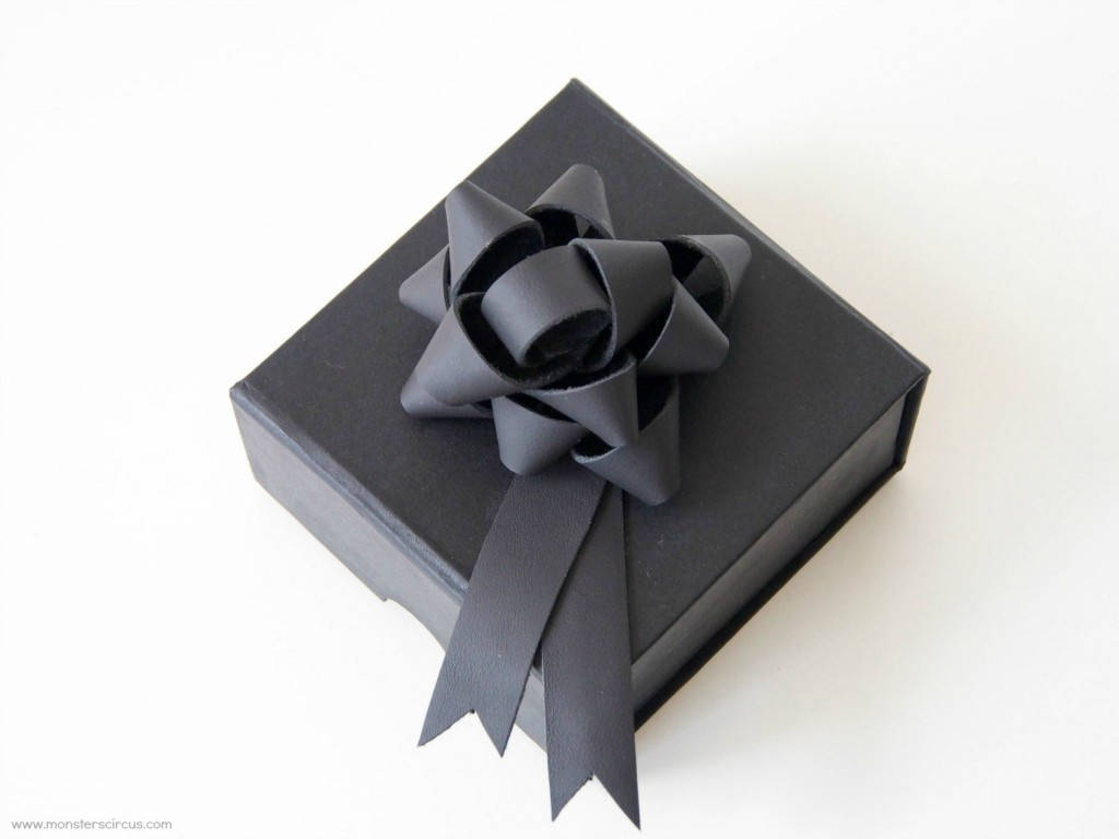 Modular Leather Gift Bow