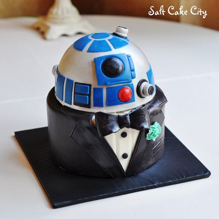 R2-D2 Groom’s Cake