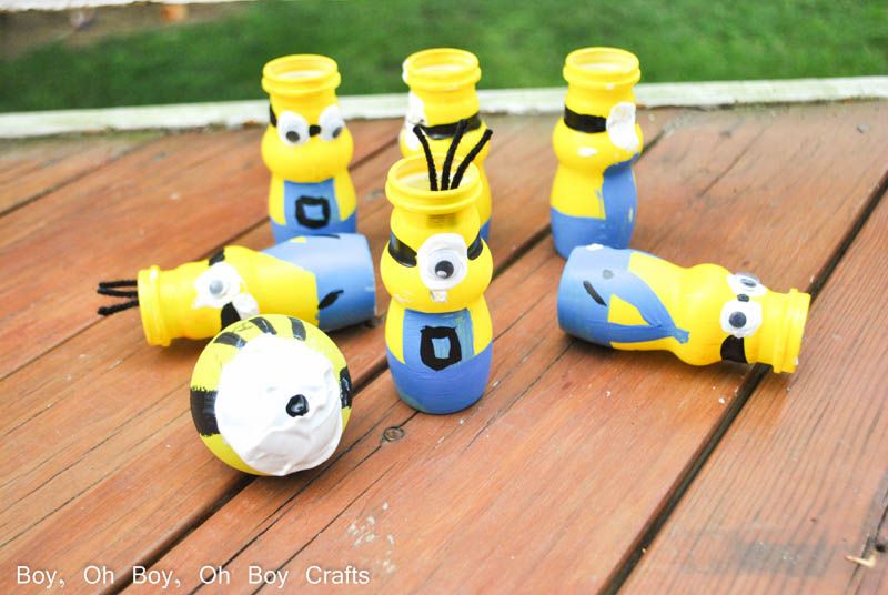 Mini Minion Bowling Set