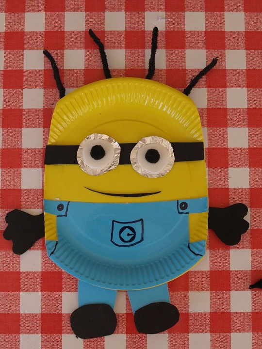 Paper Plate Minion Craft