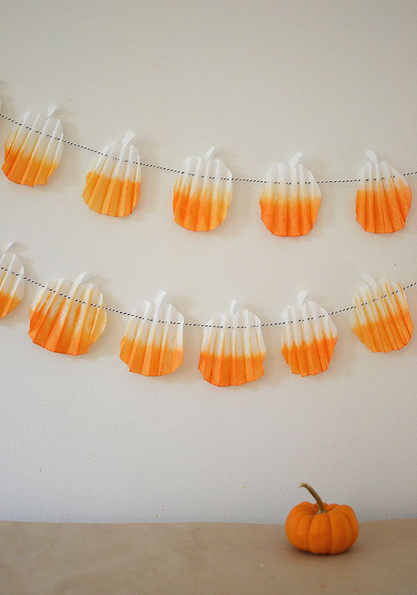 Dip-Dyed Pumpkin Garland