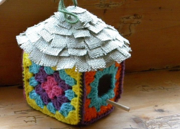 Granny Square Birdhouse