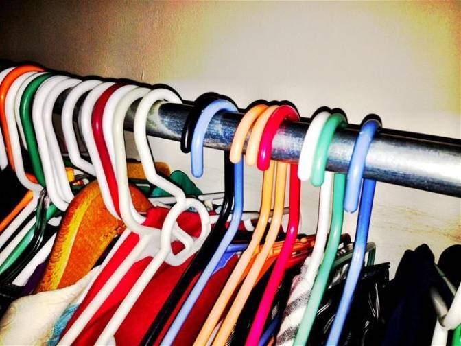 Clean Out Your Closet with a Simple Hanger Trick