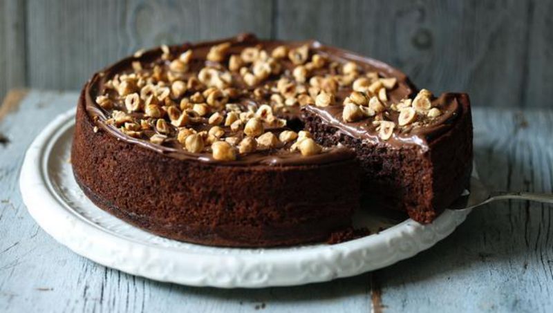 Chocolate and hazelnut cake (Torta gianduia)
