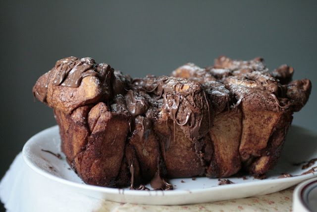 Nutella Cinnamon Sugar Pull-Apart Bread
