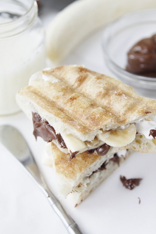 Nutella Banana Marshmallow Panino