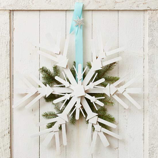Wooden Snowflake Wreath