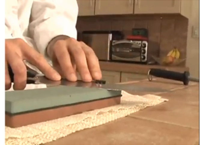 Use a Binder Clip to Maintain Your Knife Sharpening Angle