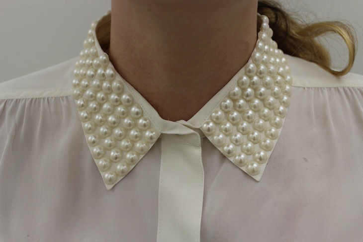 Pearl Stud Collar