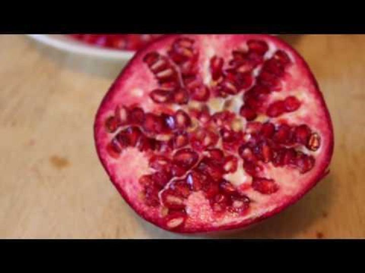 Seed a Pomegranate with NO mess!