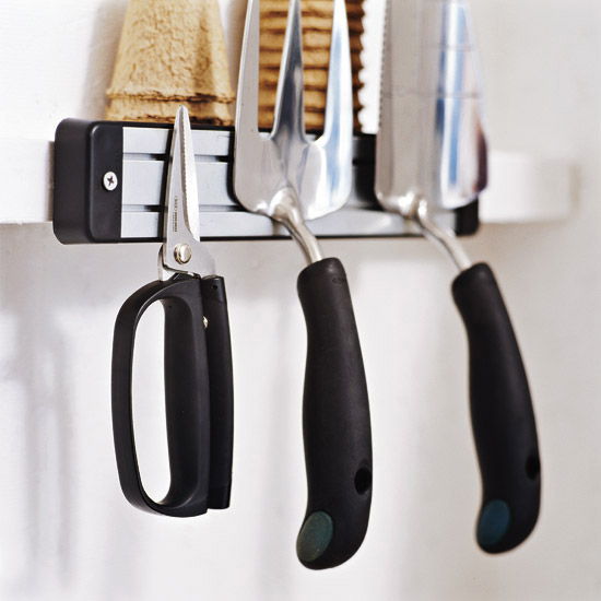 Magnetic Bar Tool Organizer