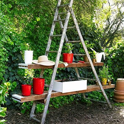 Ladder Potting Station