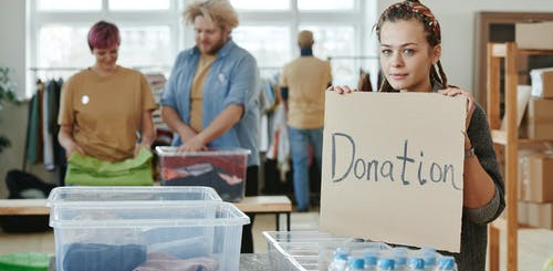 4 Reasons to Donate to Charity In 2021